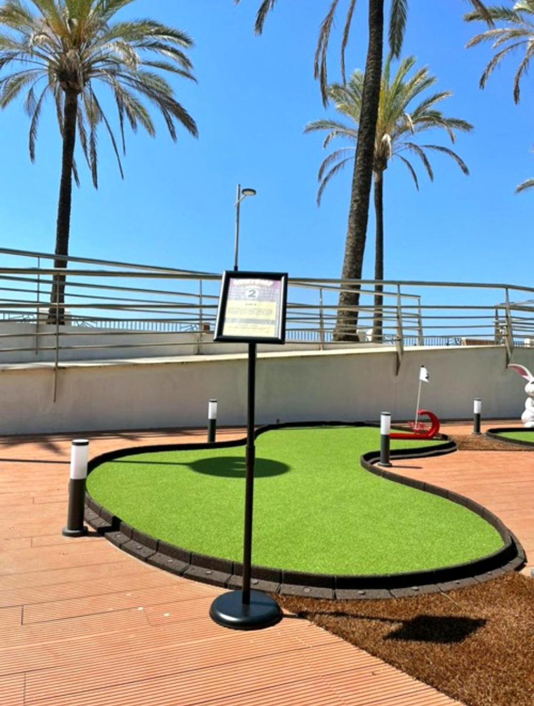 Luxury Beachfront Apartment With Pool, Sauna, Fitness And Gym In Province Malaga, Andalusia Mijas Exterior photo